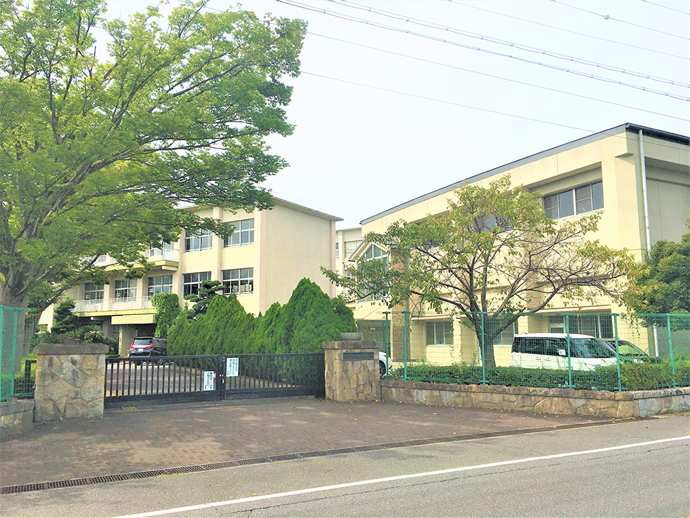 刈谷市立依佐美中学校
