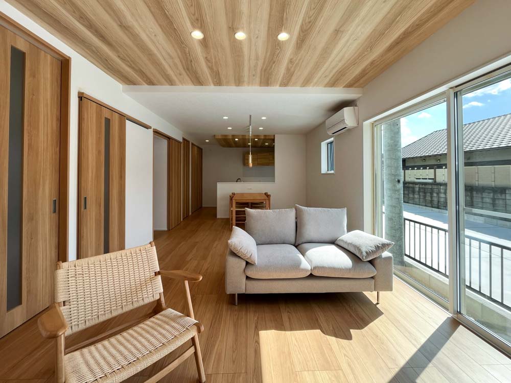 天井高2.5ｍの開放的なリビング（20帖）