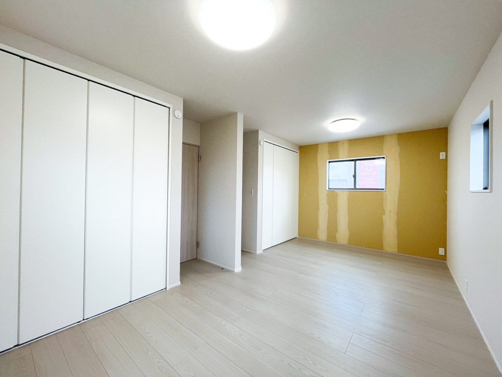 暮らしに寄り添う、間仕切り可能な洋室