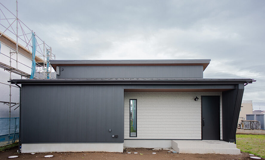スタイリッシュな平屋の家