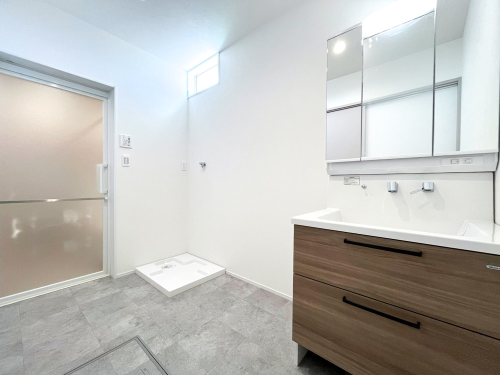 広々３帖の洗面室◎