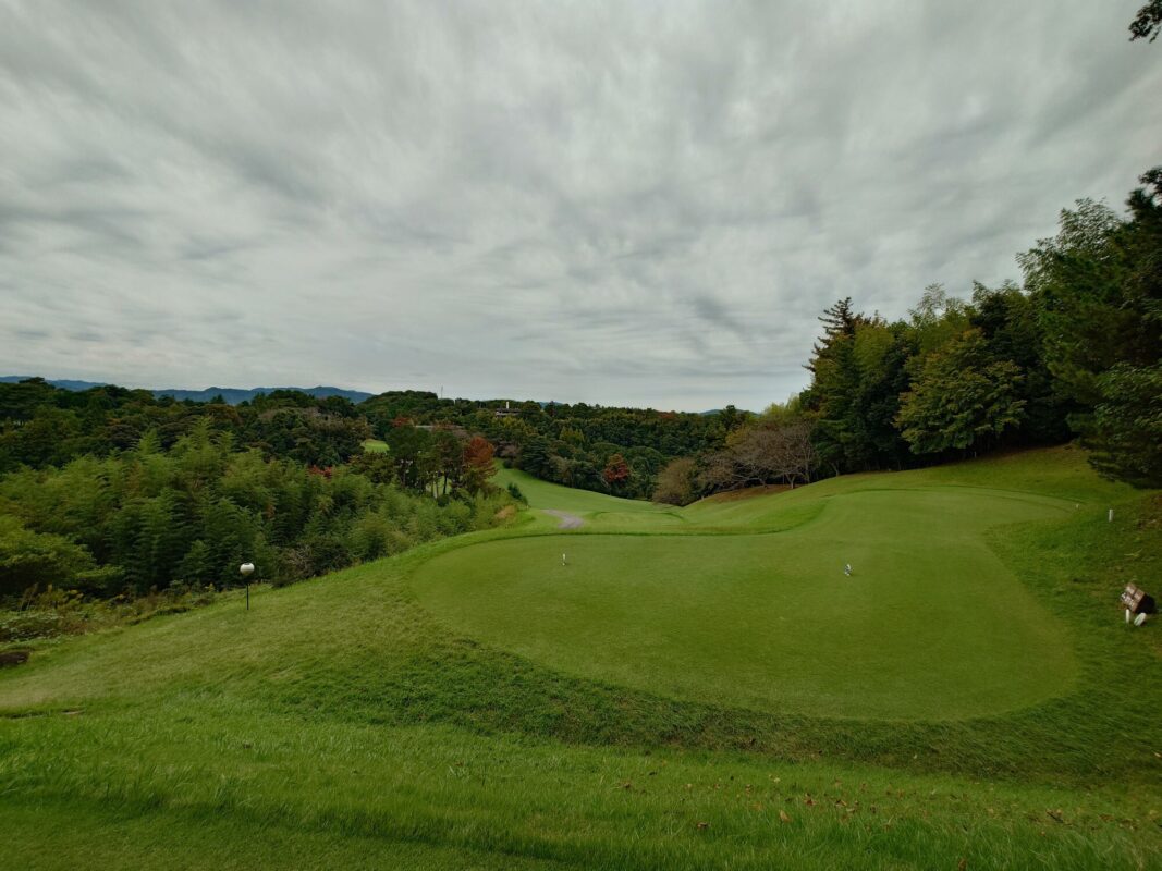 心地よい季節ですが・・・