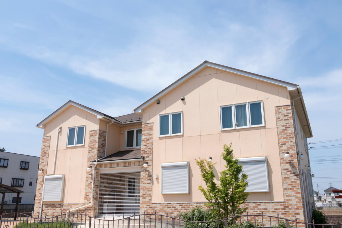 家を建て替える際にかかる費用は？建て替えを判断するポイントや注意点も解説！