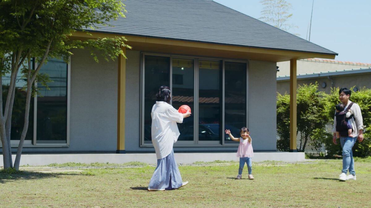 注文住宅を建てるのにかかる費用の相場は？費用の内訳や発生するタイミングなども解説！