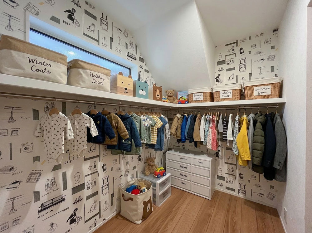 玄関とLDKから出入りできて便利な１階のファミクロ