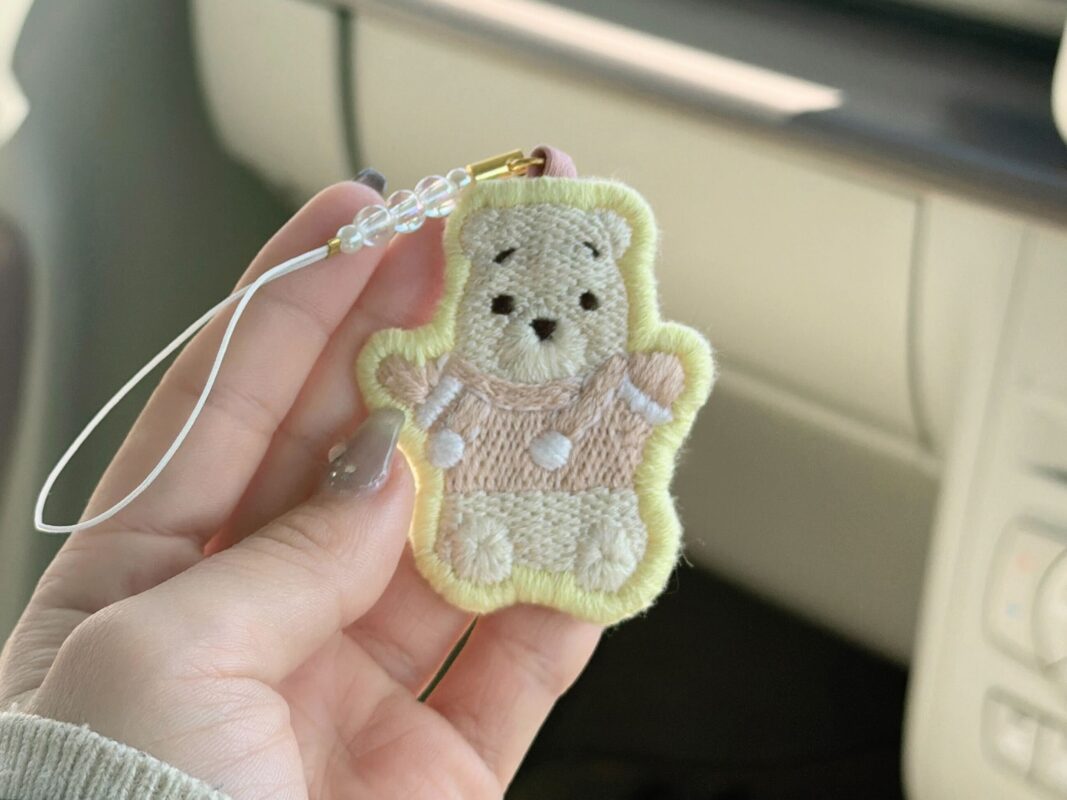 フリーハンドの手作りキーホルダー