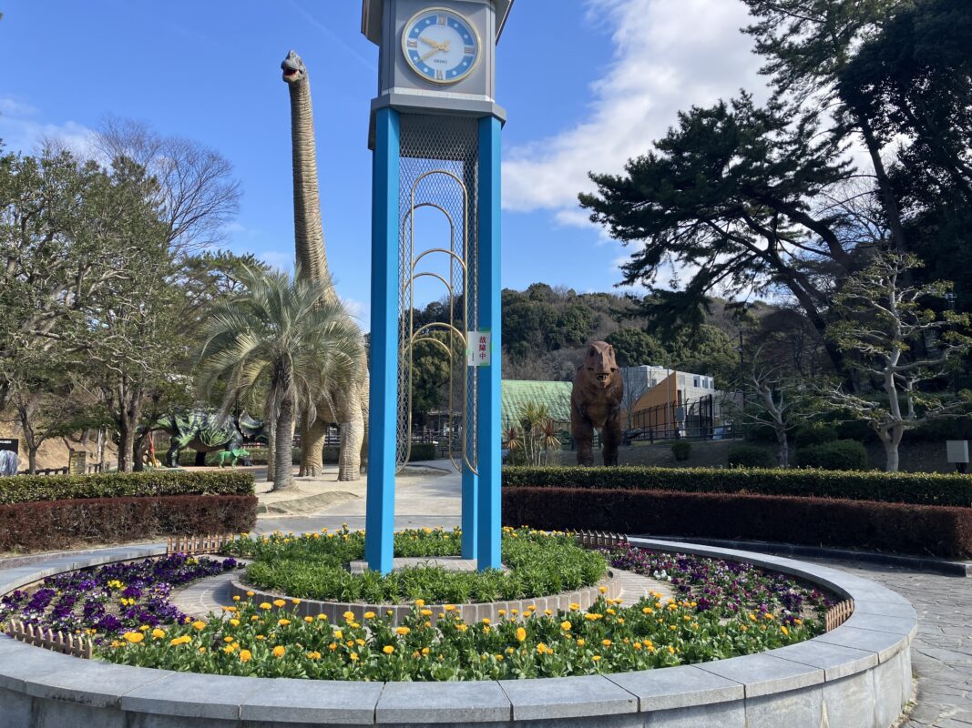 小さい春を見つけに出かけました