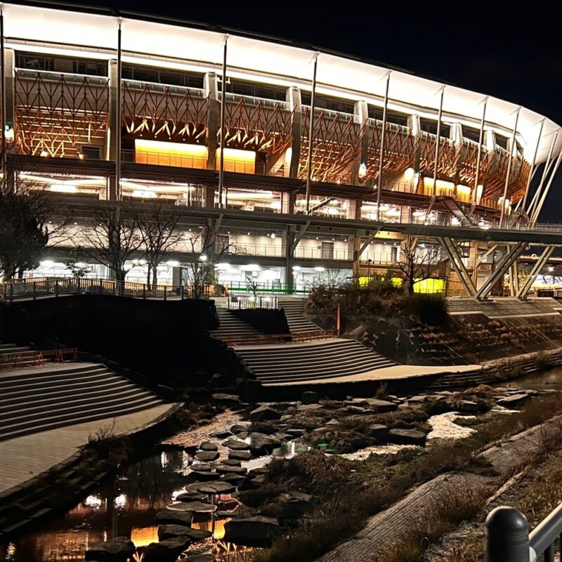 思い出のスタジアム <br>〜生まれ変わったパロマ瑞穂スタジアム〜